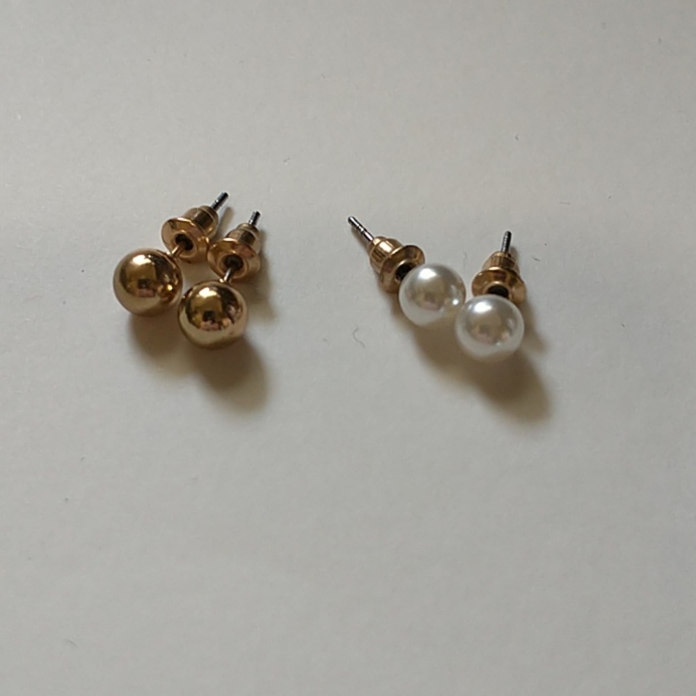 🔥 3/$24 Set of 2 earrings